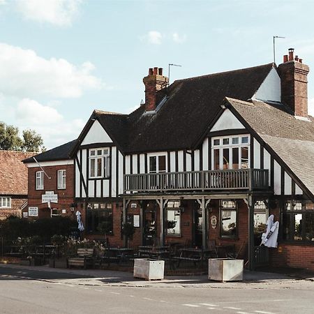 The White Hart Wadhurst Bagian luar foto